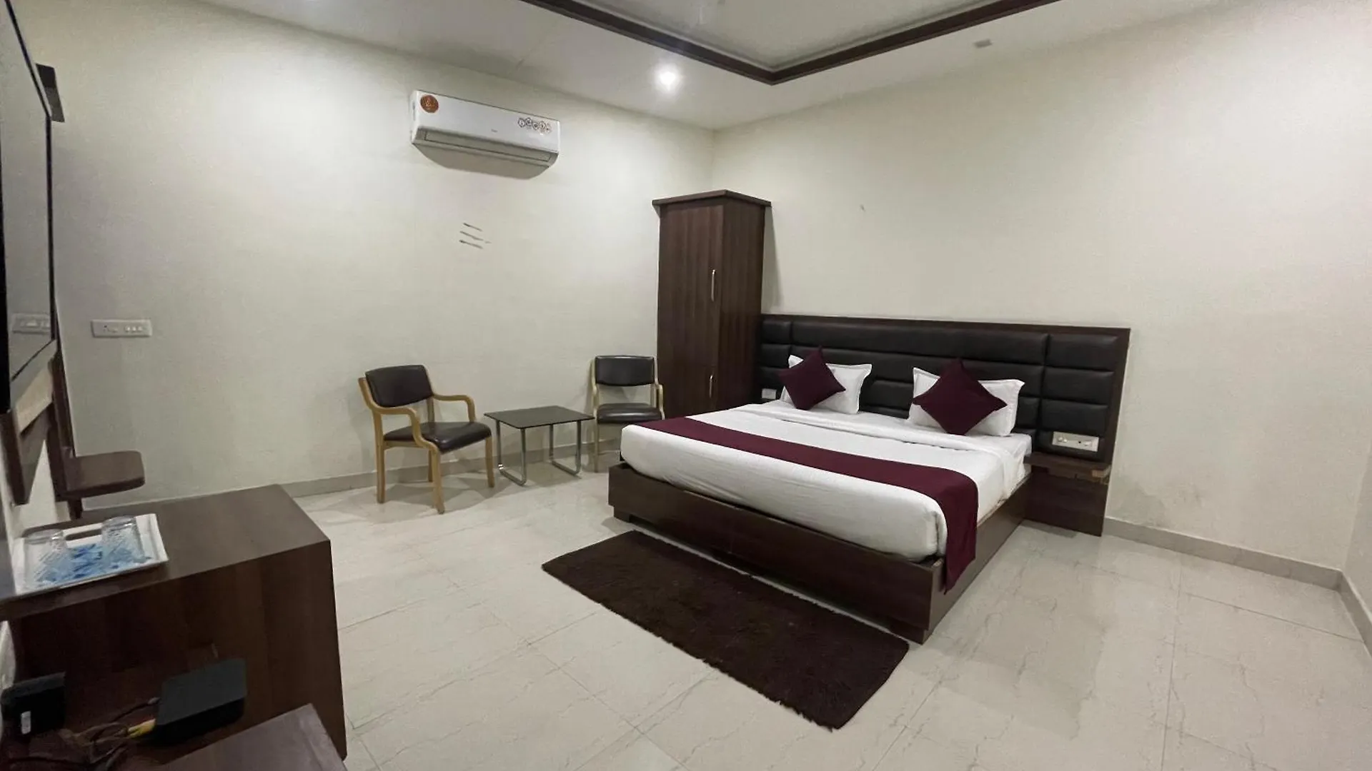 Hotel Opal Courtyard Agra  0*, Agra (Uttar Pradesh)